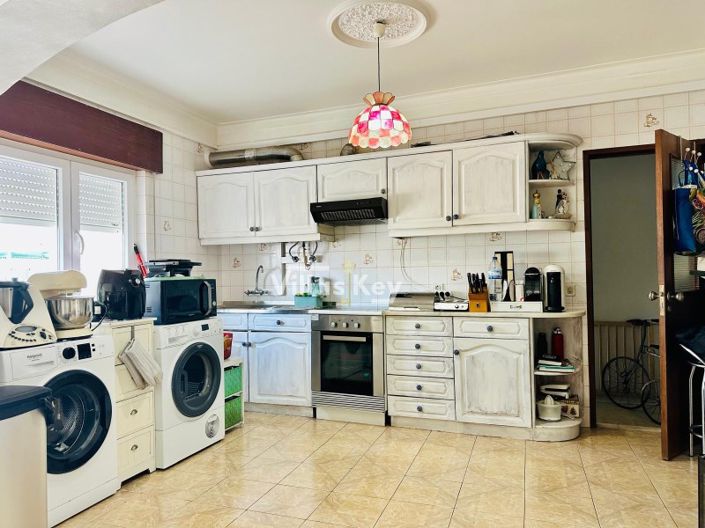 Image No.2-3 Bed House for sale