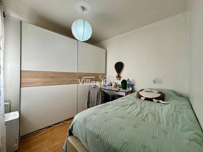 Image No.8-3 Bed House for sale