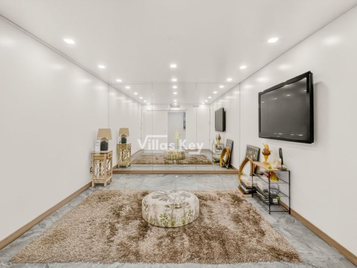 Image No.40-4 Bed House for sale