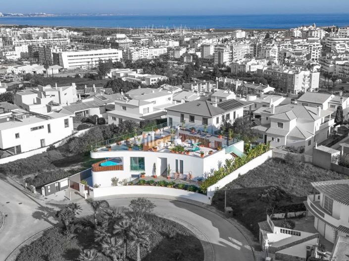 Image No.52-4 Bed House for sale