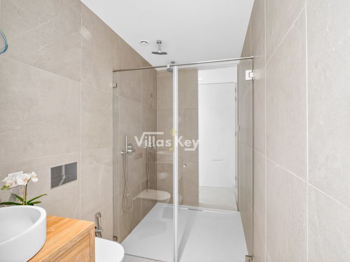 Image No.17-3 Bed Penthouse for sale