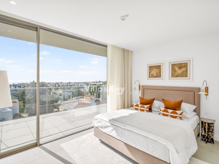 Image No.18-3 Bed Penthouse for sale