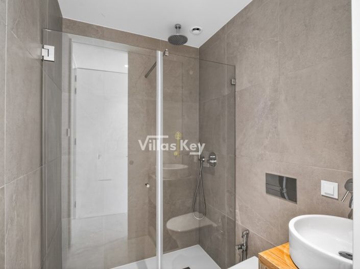 Image No.20-3 Bed Penthouse for sale