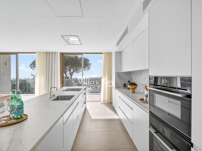 Image No.22-3 Bed Penthouse for sale