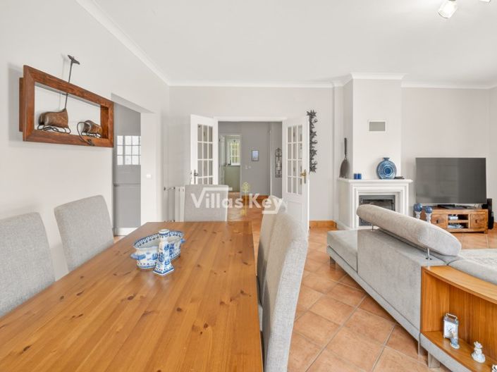 Image No.12-4 Bed House for sale