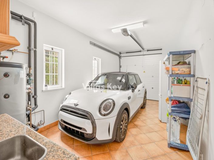 Image No.36-4 Bed House for sale