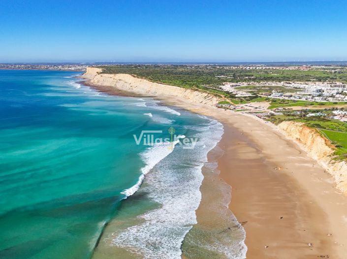 Image No.47-4 Bed House for sale