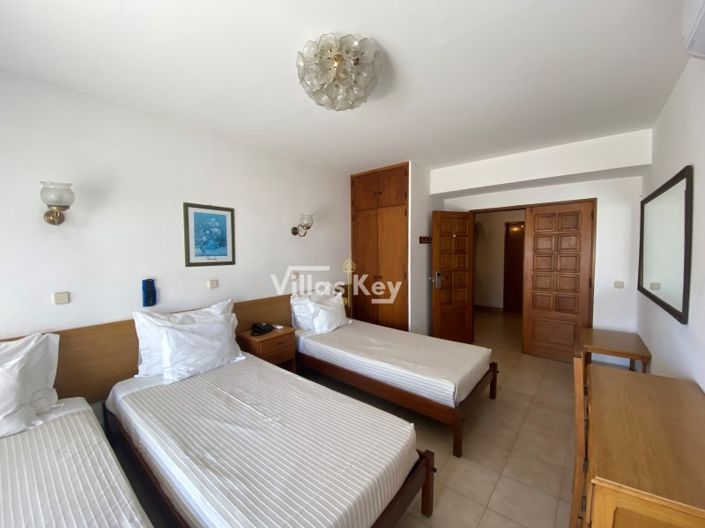 Image No.12-33 Bed Hotel for sale