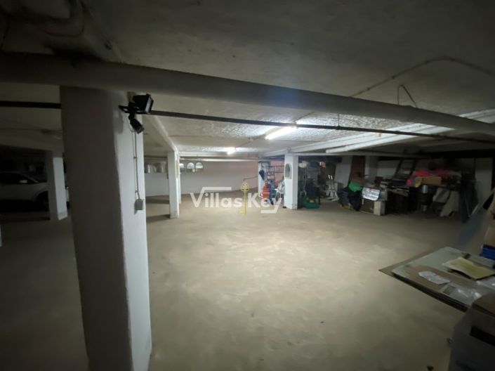 Image No.16-33 Bed Hotel for sale