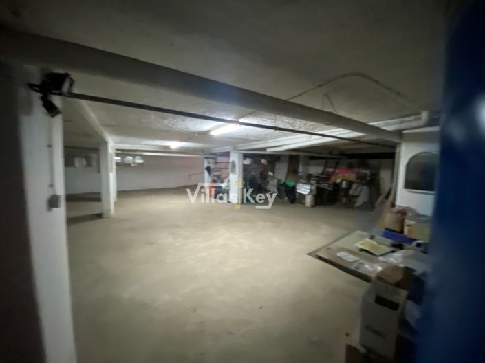 Image No.18-33 Bed Hotel for sale