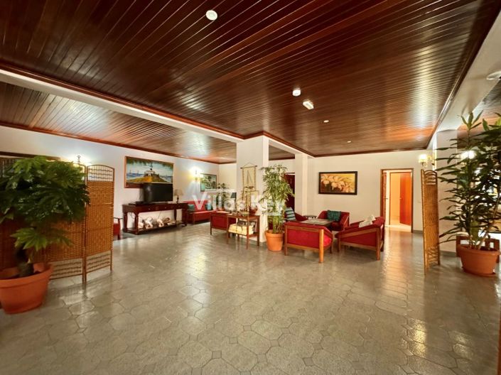 Image No.17-33 Bed Hotel for sale