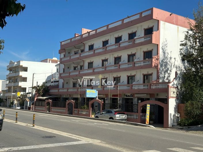 Image No.20-33 Bed Hotel for sale