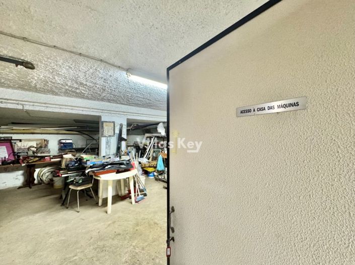 Image No.27-33 Bed Hotel for sale