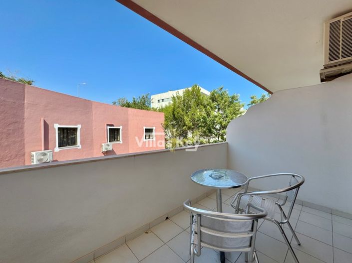 Image No.34-33 Bed Hotel for sale