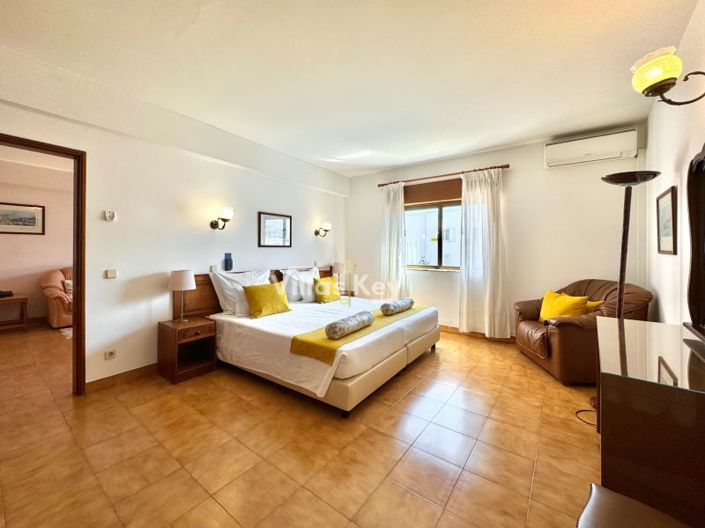 Image No.35-33 Bed Hotel for sale