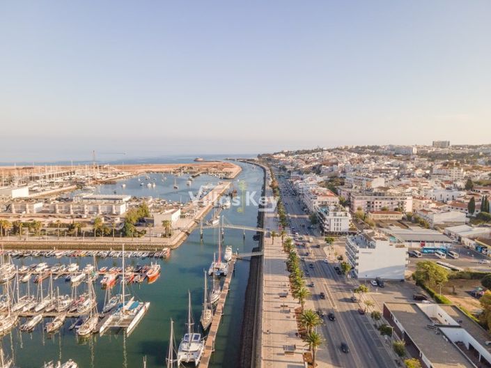 Image No.43-33 Bed Hotel for sale