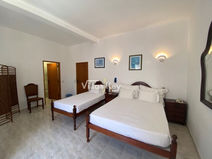 Image No.9-33 Bed Hotel for sale
