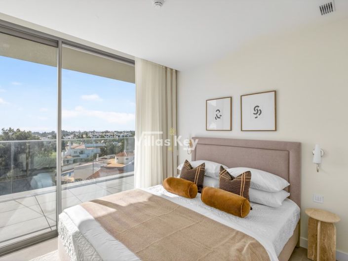 Image No.22-3 Bed Penthouse for sale