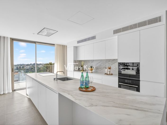 Image No.24-3 Bed Penthouse for sale