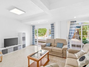 id7c2ac601-0000-0500-0000-000018ea4e05