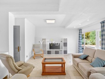 id7c2ac601-0000-0500-0000-000018ea4e06