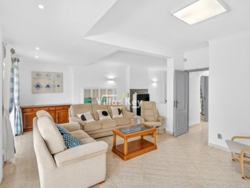 id7c2ac601-0000-0500-0000-000018ea4e07