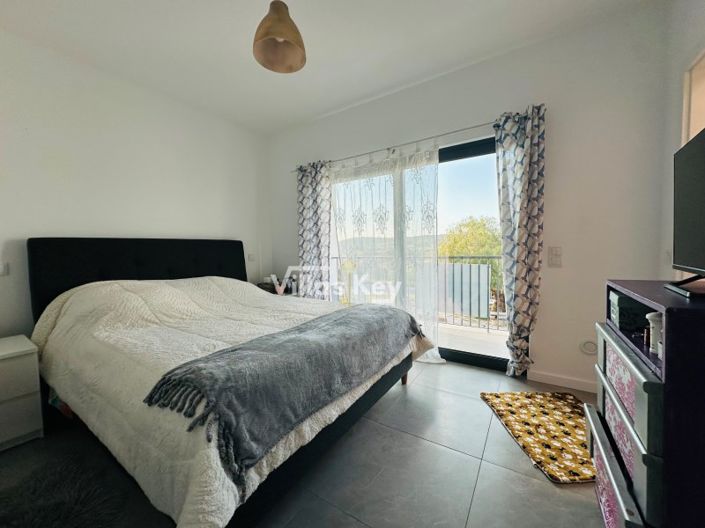 Image No.15-4 Bed House for sale