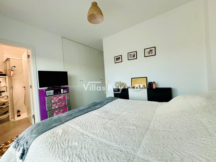 Image No.16-4 Bed House for sale