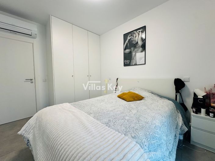 Image No.26-4 Bed House for sale