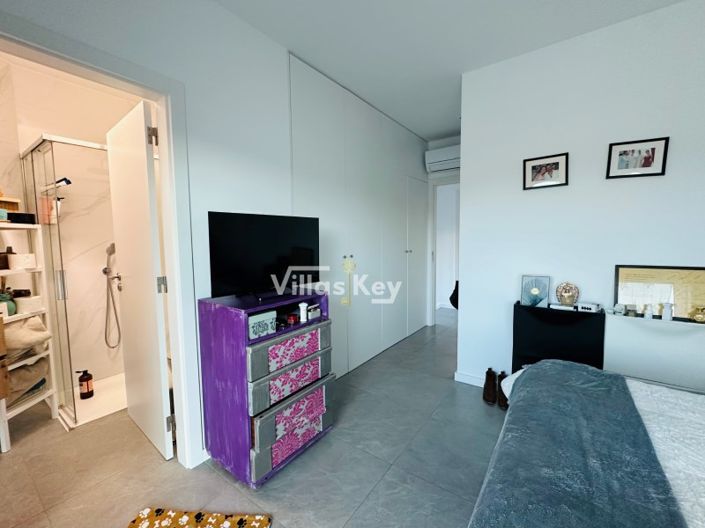 Image No.27-4 Bed House for sale