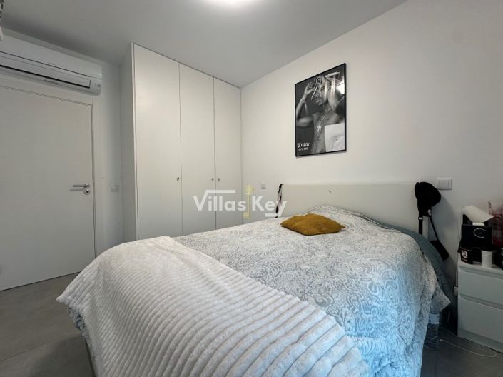 Image No.28-4 Bed House for sale