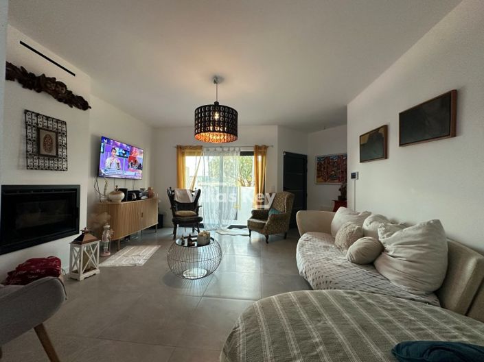 Image No.6-4 Bed House for sale