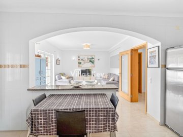 id9aa7c601-0000-0500-0000-000018f6cbf8