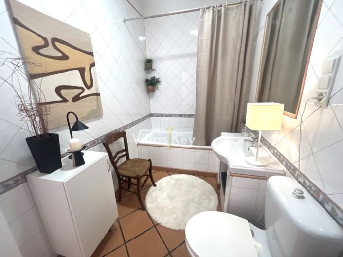 Image No.13-4 Bed House for sale