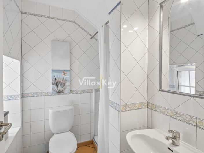 Image No.14-4 Bed House for sale