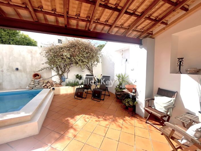 Image No.18-4 Bed House for sale