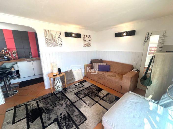 Image No.32-4 Bed House for sale