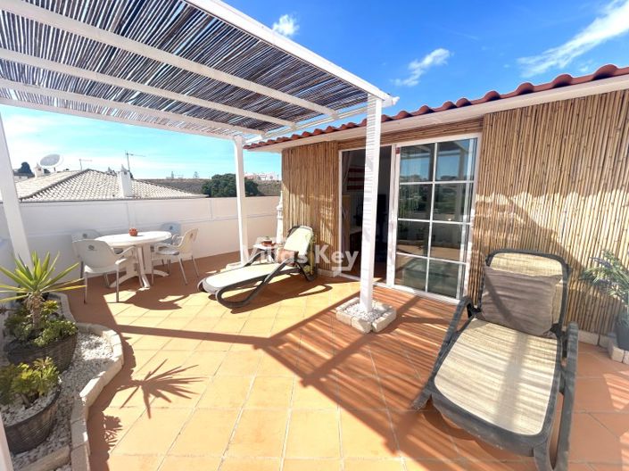 Image No.35-4 Bed House for sale