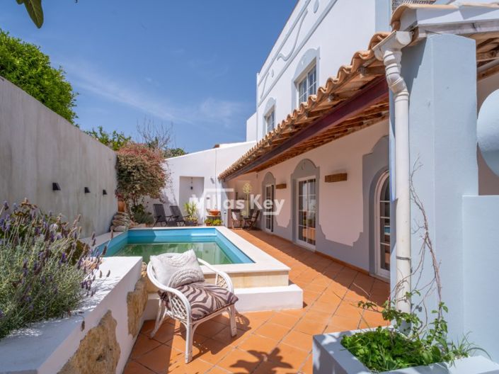 Image No.7-4 Bed House for sale