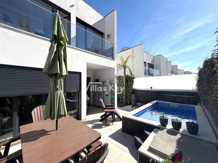 Image No.23-4 Bed House for sale