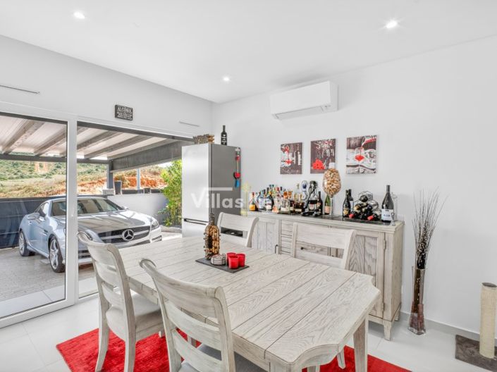 Image No.6-4 Bed House for sale