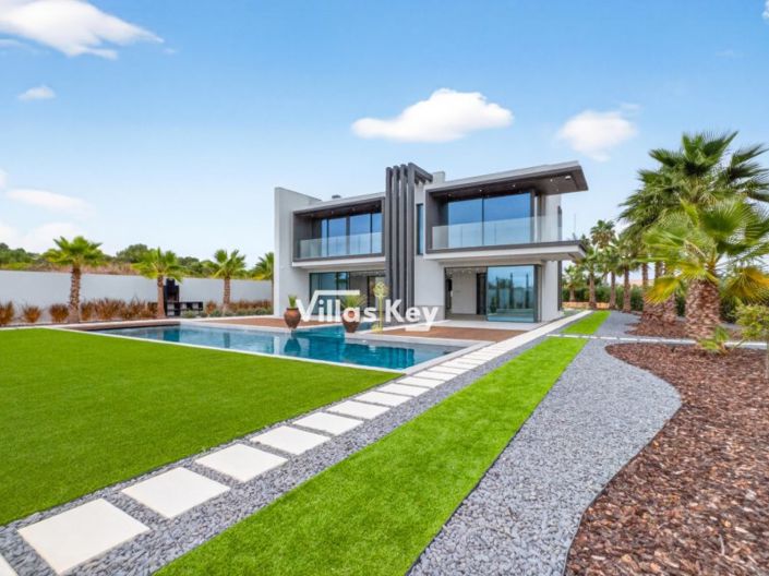 Image No.40-4 Bed House for sale