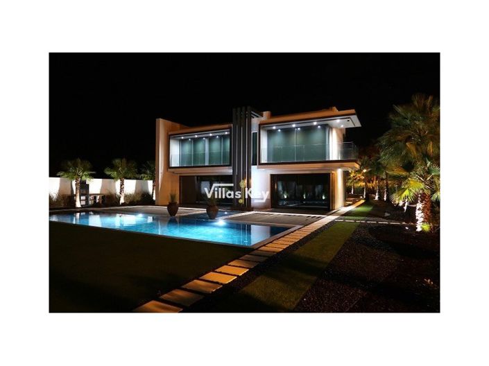 Image No.44-4 Bed House for sale