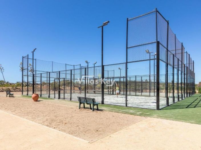 Image No.17-2 Bed House for sale