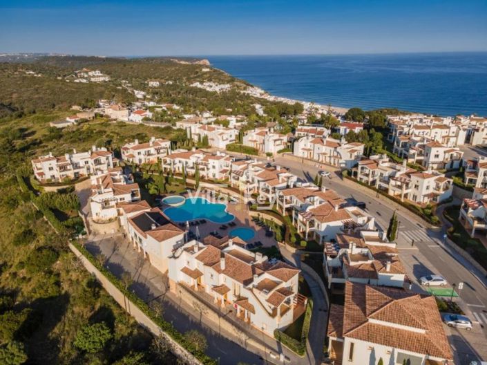 Image No.19-2 Bed House for sale