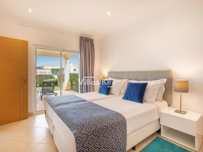 Image No.9-2 Bed House for sale