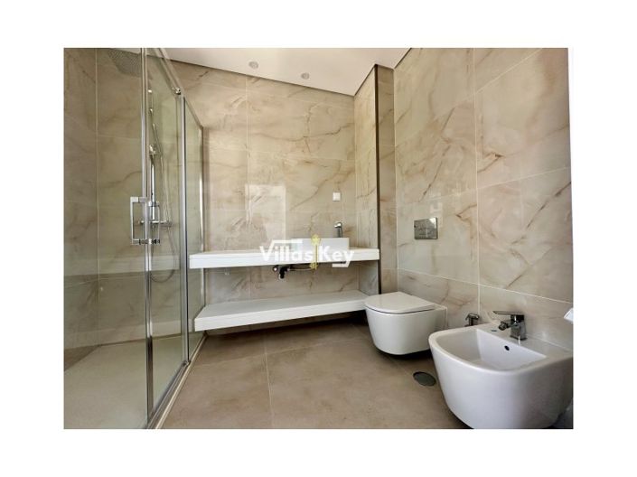 Image No.10-1 Bed Apartment for sale