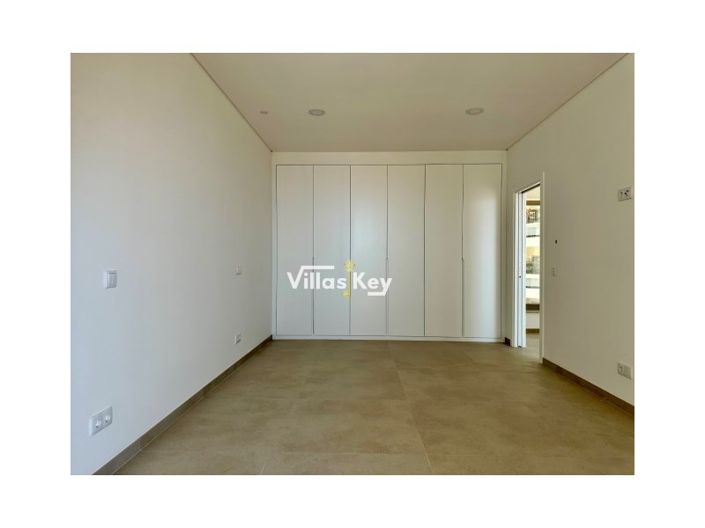 Image No.11-1 Bed Apartment for sale