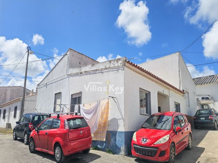 Image No.6-2 Bed House for sale