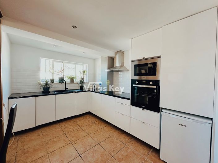 Image No.25-3 Bed House for sale